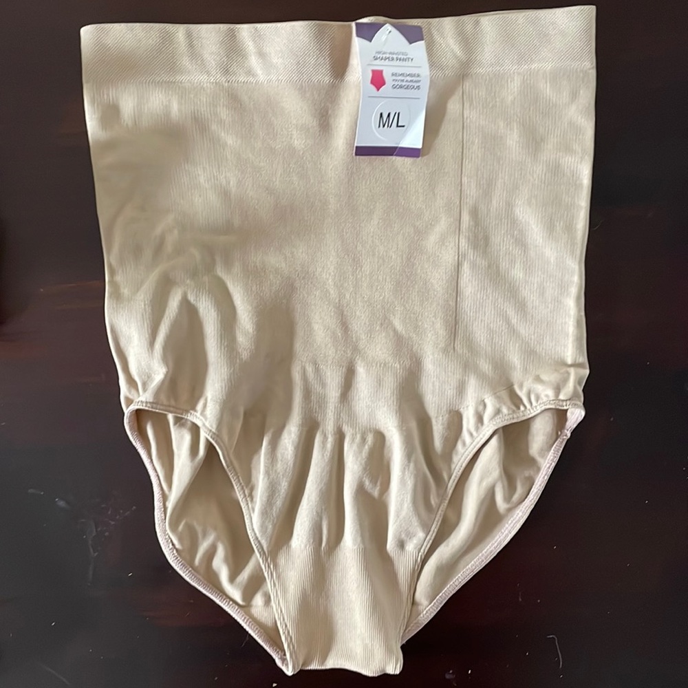 XL/XXL Empetua (Shapermint) shaper panty.